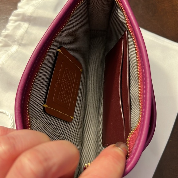 Coach Britt Wristlet In Colorblock - Picture 3 of 5